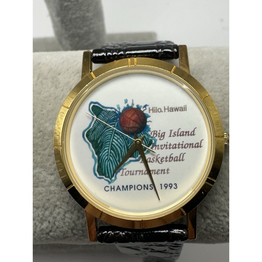 Hilo Hawaii Watch 1993‎ Basketball Big Island Champions New Battery 33MM 8" K53